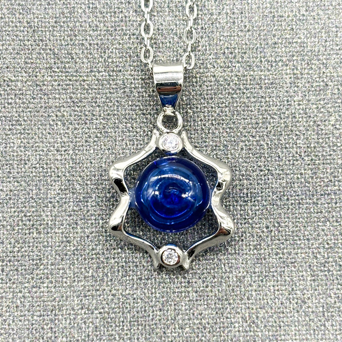 Sterling Silver Zodiac Aroma Necklace - Gemini May - June | Perfect Birthday Gift | Energy & Healing | Diffuse on the go